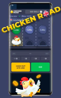 Screenshots of the official game Chicken Road